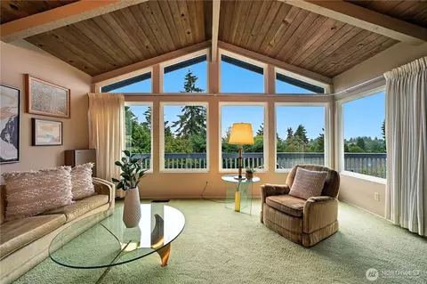 5418 NE 200th Pl, Lake Forest Park, WA 98155