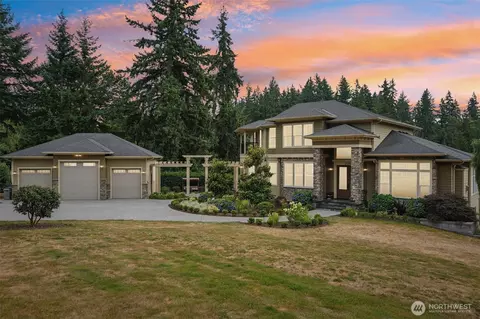 21201 Sweeney Rd SE, Maple Valley, WA 98038