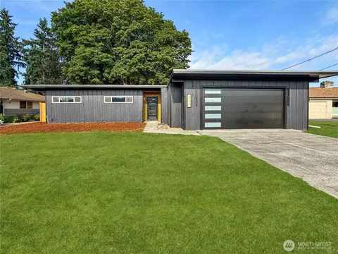 324 Valley Ave E, Sumner, WA 98390