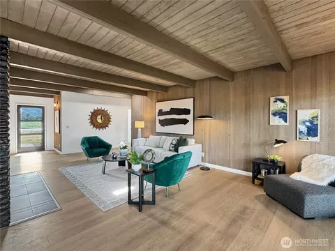 Living - 324 Valley Ave E, Sumner, WA 98390 photo 2 of 4