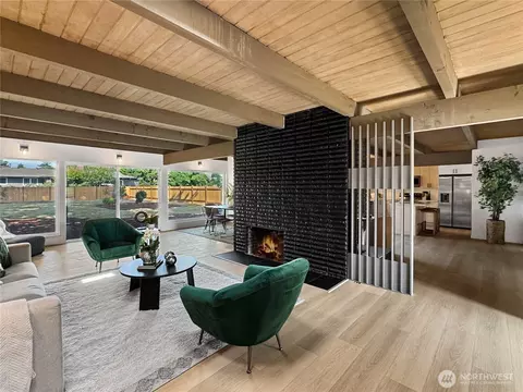 Living - 324 Valley Ave E, Sumner, WA 98390 photo 4 of 4