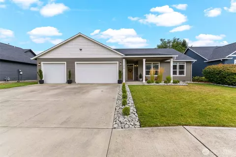 440 Twin Flower Dr, Woodland, WA 98674