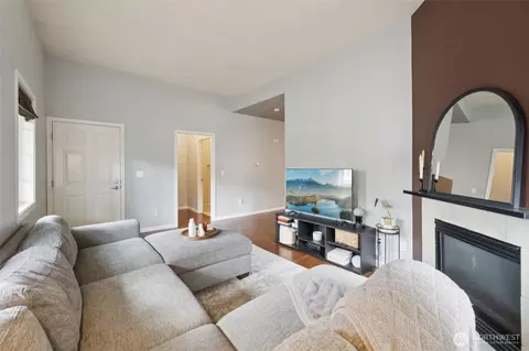 2750 Diamond Loop #E, Milton, WA 98354 photo 4