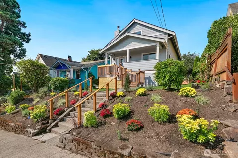 4059 Latona Ave NE, Seattle, WA 98105