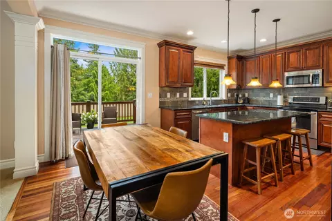 Dining - 12320 219th Pl SE, Snohomish, WA 98296 photo 1 of 2