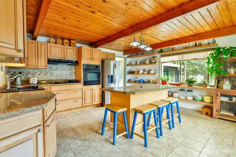 2548 Evergreen Park Rd, Grayland, WA 98547