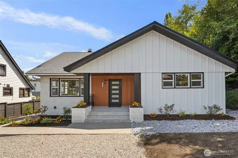 9694 A 51st Ave S, Seattle, WA 98118
