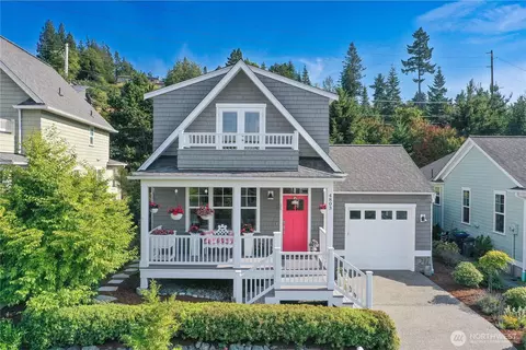 4803 Schooner Dr, Anacortes, WA 98221