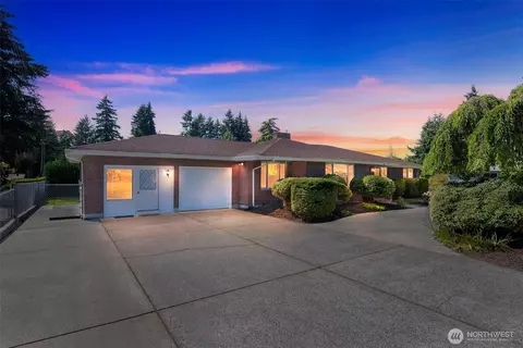 1104 Paradise Pkwy, Fircrest, WA 98466