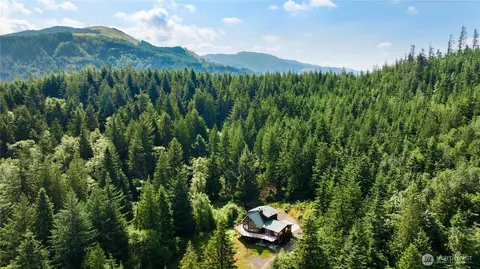34125 SE 327th Pl, Ravensdale, WA 98051