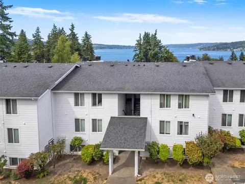 4183 W Lake Sammamish Pkwy SE #B103, Bellevue, WA 98008