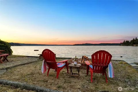 3026 Marine Dr, Bremerton, WA 98312