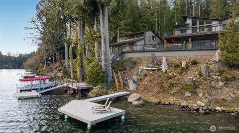 76 Thompson Point Rd, Port Angeles, WA 98363