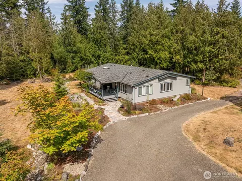 572 Critter Country Trl, Sequim, WA 98382