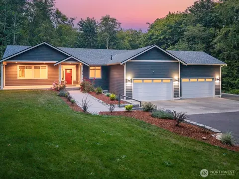 4464 Eastway Dr SE, Port Orchard, WA 98366