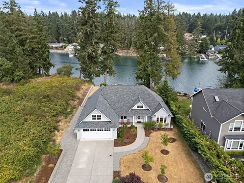 8613 89th Ave NW, Gig Harbor, WA 98332