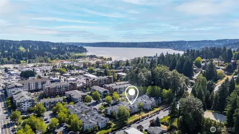 6700 NE 182nd St #C-206, Kenmore, WA 98028