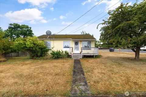 201 NE 7th St, Coupeville, WA 98239