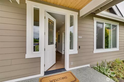 Entry Way - 15708 220th St SE, Monroe, WA 98272 photo 1 of 3