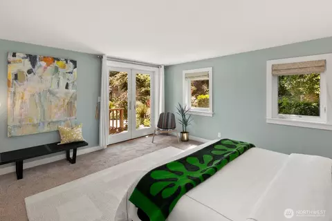 Bedroom - 3771 W Commodore Way, Seattle, WA 98199 photo 5 of 7