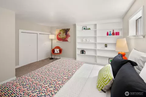 Bedroom - 3771 W Commodore Way, Seattle, WA 98199 photo 7 of 7