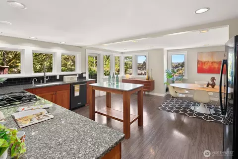 Kitchen - 3771 W Commodore Way, Seattle, WA 98199 photo 1 of 2