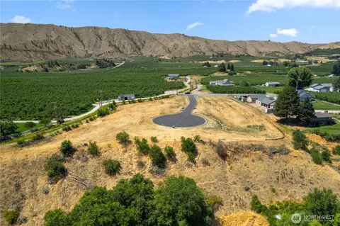 2 Penstemon Ln, Monitor, WA 98836