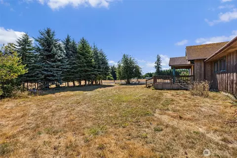 Exterior - 350 Frogner Rd, Chehalis, WA 98532 photo 3 of 6