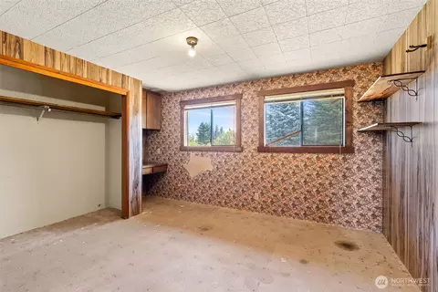 Bedroom - 350 Frogner Rd, Chehalis, WA 98532 photo 2 of 3