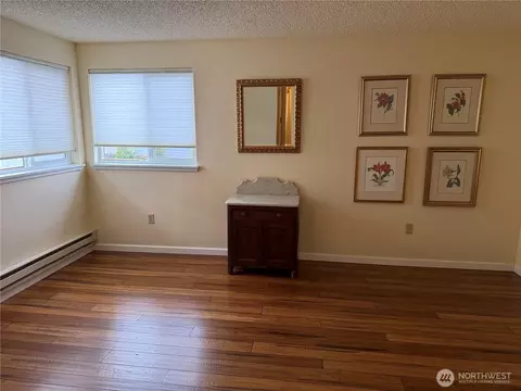 Living - 500 W Bowman Ct, Sequim, WA 98382 photo 6 of 6