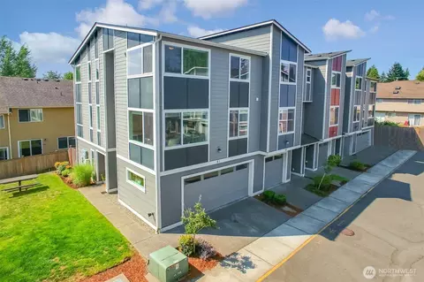 3312 156th St SW #E-1, Lynnwood, WA 98087