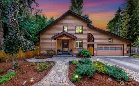 4134 Angela Ct, Bellingham, WA 98229