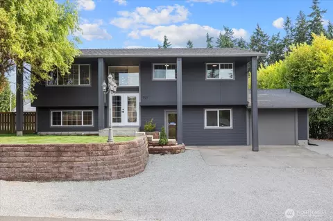 927 S 304th St, Federal Way, WA 98003