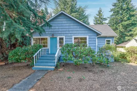 11027 Alton Ave NE, Seattle, WA 98125