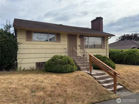 1709 S Juneau St, Seattle, WA 98108
