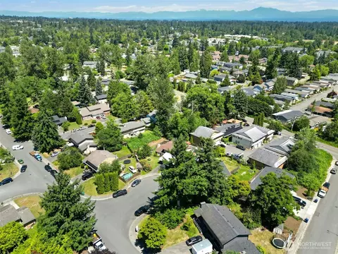 View/Area - 12209 11th Pl W, Everett, WA 98204 photo 2 of 5
