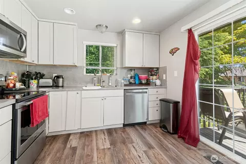 Kitchen - 12209 11th Pl W, Everett, WA 98204 photo 1 of 3