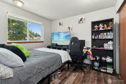 Bedroom - 12209 11th Pl W, Everett, WA 98204 photo 5 of 5