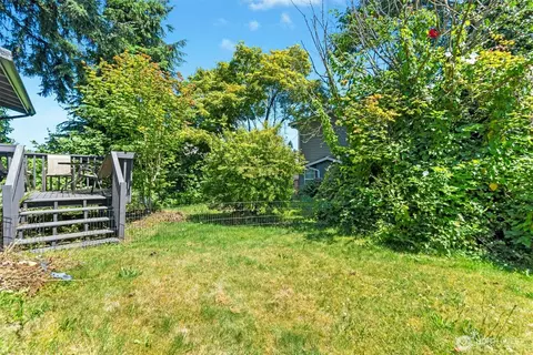 Exterior - 12209 11th Pl W, Everett, WA 98204 photo 4 of 8