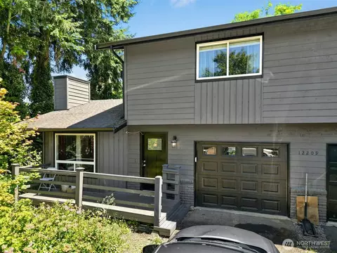 Exterior - 12209 11th Pl W, Everett, WA 98204 photo 7 of 8