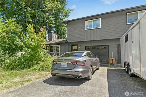 Exterior - 12209 11th Pl W, Everett, WA 98204 photo 8 of 8