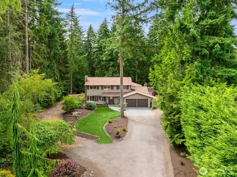 4539 Blakely Heights Dr NE, Bainbridge Island, WA 98110