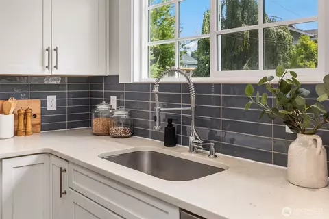 Kitchen - 2800 E Thomas St, Seattle, WA 98112 photo 3 of 4