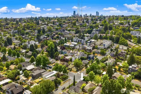 View/Area - 2800 E Thomas St, Seattle, WA 98112 photo 4 of 8