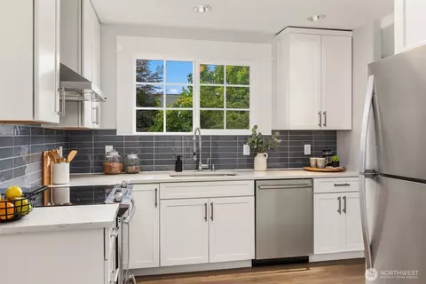 Kitchen - 2800 E Thomas St, Seattle, WA 98112 photo 1 of 4