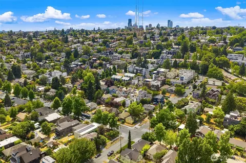View/Area - 2800 E Thomas St, Seattle, WA 98112 photo 7 of 8