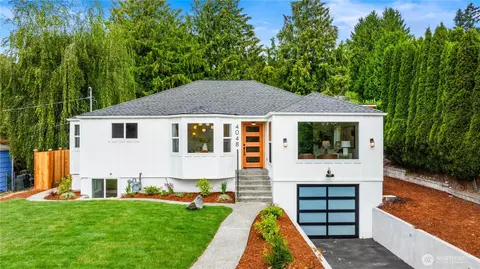 4048 NE 109th St, Seattle, WA 98125