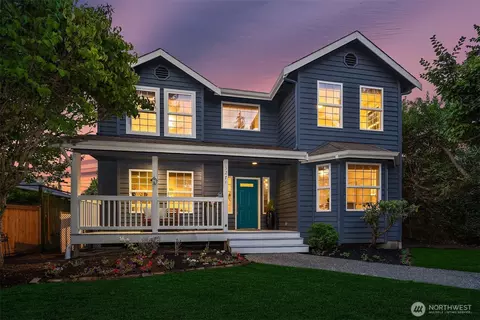 5274 44th Ave SW, Seattle, WA 98136