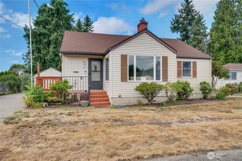 121 K St NE, Auburn, WA 98002
