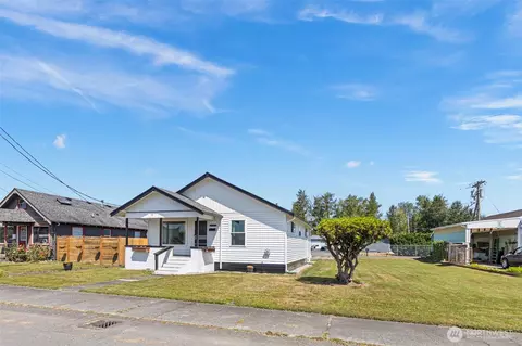 349 Rainier Ave, Enumclaw, WA 98022